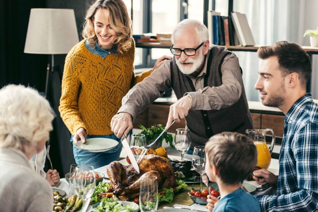 How to Talk Money With Your Family Over The Holidays